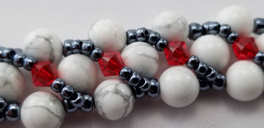 White Howlite Gemstone and Bicone Bracelet